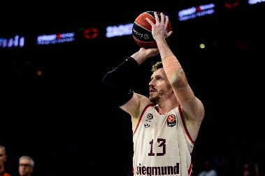 OZBILJAN PROBLEM ZA BAJERN Pešić ostaje bez najboljeg igrača