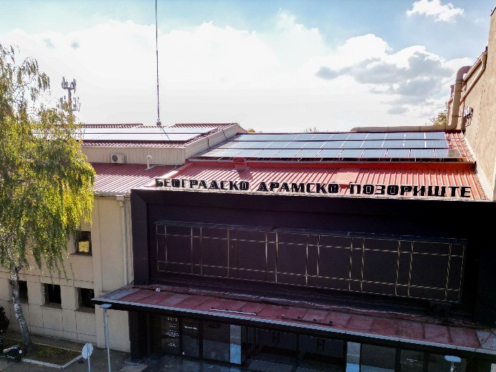 NAŠ POGLED KA SUNCU: Fondacija Mozzart donirala solarne elektrane