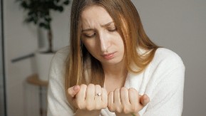 Ako vam se nokti ovako menjaju, ne čekajte! Ovi znaci mogu ukazivati na ozbiljne bolesti