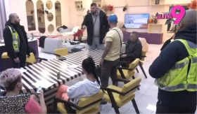 DRAMA USRED NOMINACIJE Obezbeđenje upalo u kuću, Janjuš nasrnuo na Jovanu (VIDEO)