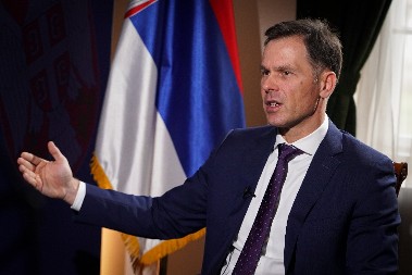 SJAJNE VESTI ZA SRBIJU „Fitch“ potvrdio kreditni rejting Republike Srbije na nivou „BB+“ uz pozitivne izglede