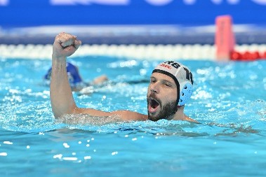 "ARENA" ZGROMILA ITALIJANE Maestralni Glušac spustio rampu i odveo Srbiju u finale Evropskog prvenstva, neka se spreme Mađari