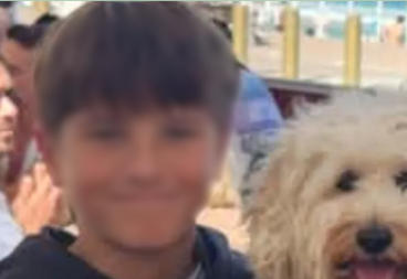 NIKO ANTIĆ (12) UMRO NAKON UJEDA AJKULE: Prijatelji ga izvukli iz vode i odveli u bolnicu, nije mu bilo spasa