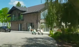 SRPSKI MILIONER NAPRAVIO PRIVATNU BOLNICU U RODNOM SELU U vili je sve opremio zbog teško stanja roditelja