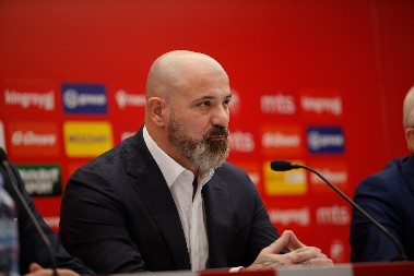 NIŠTA OD POVRATKA Stanković tražio štopera, Zvezda - odbila