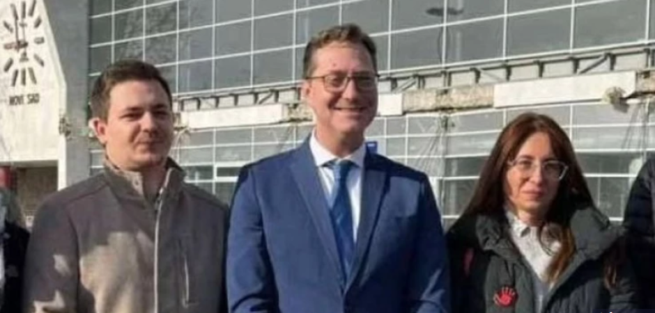 SKANDAL NAD SKANDALIMA: Prebilič i blokaderi pozirali uz osmehe tamo gde je poginulo 16 ljudi