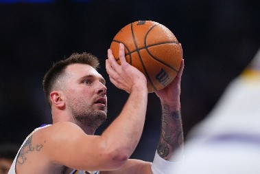 NASTAVLJA DA POMERA GRANICE Dončić ispisao istoriju NBA lige