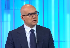 "ĐILAS NAJBOLJE ZNA KAKO SE RUŠI USTAVNI POREDAK" Vučević istakao: U njegovo vreme su i Albanci na KiM proglasili nezavisnost!