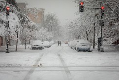 LJUDI UMRLI OD HIPOTERMIJE! Totalni kolaps, zimska oluja pogodila SAD