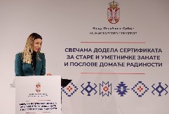 MINISTARKA MESAROVIĆ URUČILA SERTIFIKATE ZA STARE ZANATE: Oni su čuvari kulturne baštine i tradicije