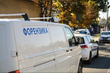 DEVOJČICA (16) SKOČILA SA 9. SPRATA? Detalji jezive tragedije u Novom Sadu