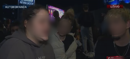 TOLIKO O TUGOVANJU ZA ŽRTVAMA Srednoškolci došli da krkaju na Autokomandi, zato su zaustavili pola grada