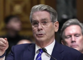 TRAMPOVA ŽELJA JE USLIŠENA Amerikanci imaju novog ministra finansija