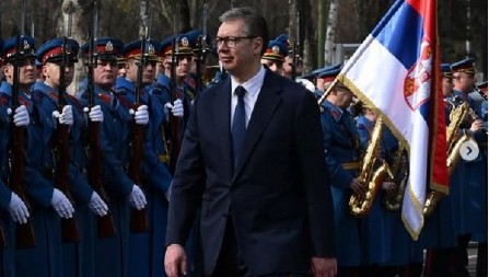 "VOJSKA JE STUB BEZBEDNOSTI I PONOS DRŽAVE" Vučić: Nastavljamo da je modernizujemo i razvijamo