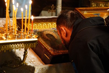 ČUDOTVORNA IKONA IZ RUSIJE STIŽE U BEOGRAD Evo kada i gde će vernici moći da celivaju jednu od najvećih svetinja