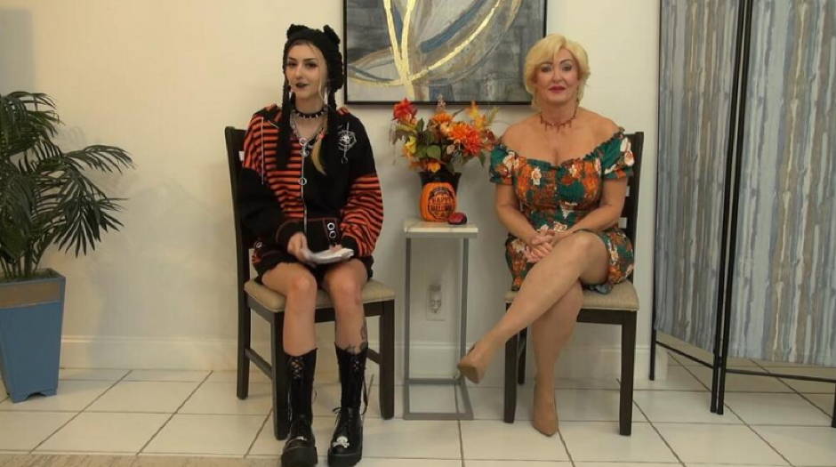 ŠOKANTNA PRIČA, BAKA OD 70 GODINA U SVETU FILMOVA ZA ODRASLE! Ćerka joj partnerka, a muž iza kamere! (VIDEO)