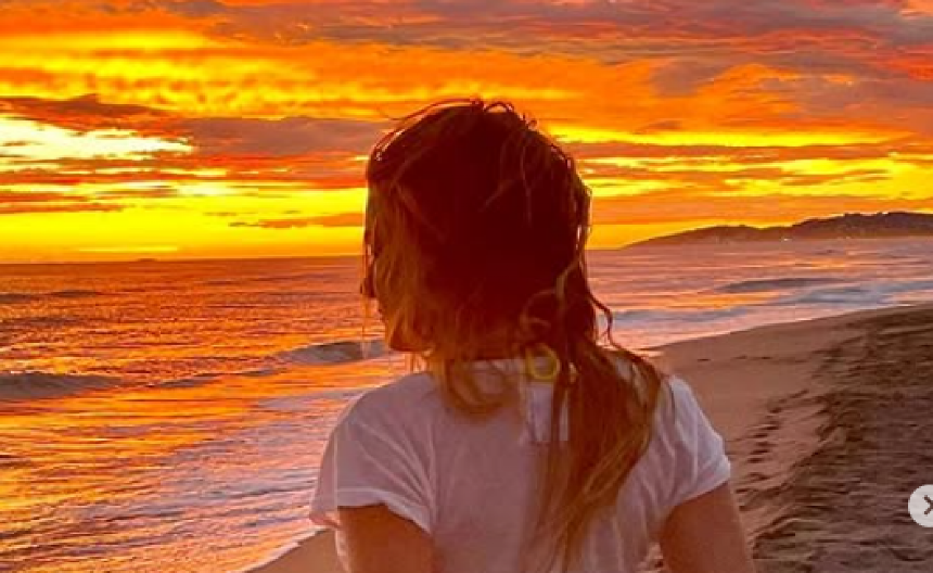 SEKTA I CRNA MAGIJA? Glasine o samoubistvu brata naše glumice su teško pale njenoj porodici: ''Svako treba da nosi svoj krst''