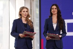 KOLIKA JE PLATA KRISTINI RADENKOVIĆ? Voditeljka RTS dobija i naknadu, od cifre boli glava!