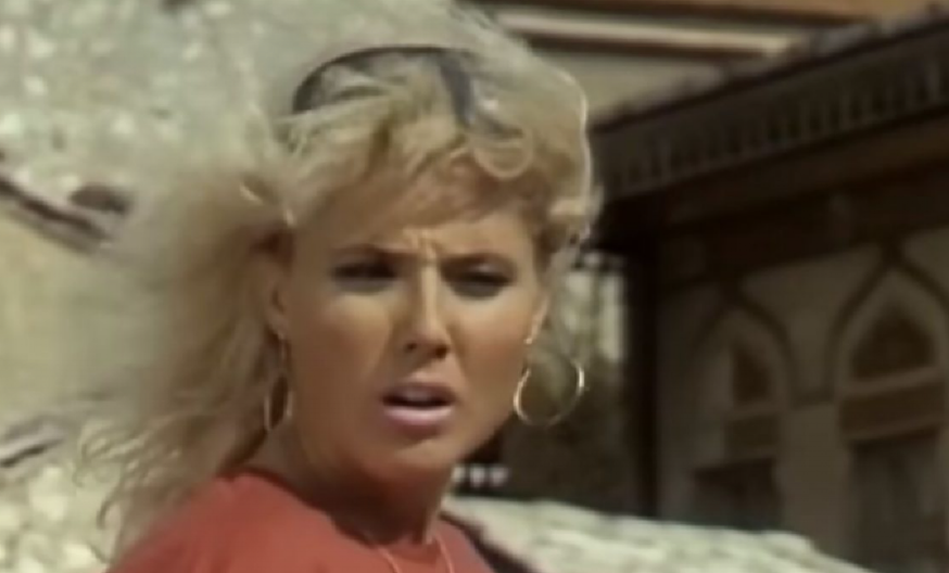 ''TE ŽENE ŠTO NISU UDATE I NEMAJU DECU... '' Isplivao intervju Lepe Brene iz 1982. godine, tada je imala drugačiji pogled na svet: ''Željna sam domaćeg života''