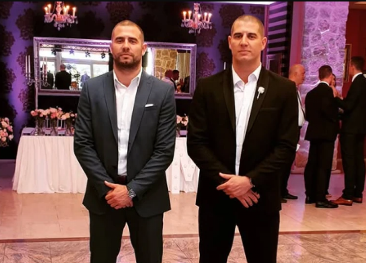 SINOVI NAŠEG VODITELJA SU OZBILJNI ŠMEKERI! Blizanci mame uzdahe, a evo čime se bave (FOTO)