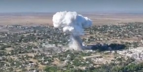 GRUNULA BOMBA OD POLA TONE Nova ruska letelica raznela bunker pun Ukrajinaca, PEČURKA DIMA prekrila nebo! (VIDEO)