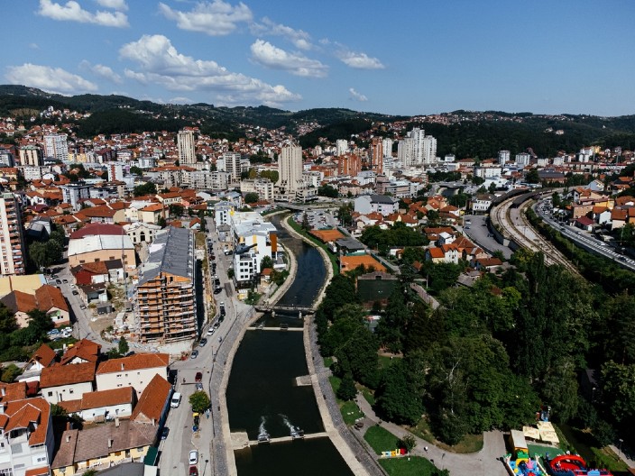 GRAĐANI, ŠIRI SE LAŽNA VEST KOJA IZAZIVA PANIKU Hitno se oglasili nadležni iz Užica, najavljuju krivične prijave zbog opasnih dezinformacija