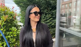 PEVAČICA SA 19 GODINA KUPILA TRI NEKRETNINE Sve koleginice posavetovala da pametno ulažu novac