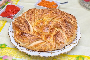 LISNATA POGAČA Testo mekano kao duša, ukrasiće vašu trpezu i zasititi stomake ukućana