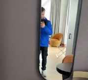 ''U OVOJ SOBI BIH IMAO NOĆNE MORE'' Tiktoker snimao hotelsku sobu, zastrašujući detalj pored kreveta ledi krv u žilama! (VIDEO)