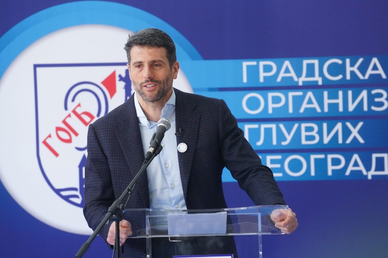 ŠAPIĆ: Učinićemo sve da svakodnevni život gluvih osoba bude što kvalitetniji (FOTO)