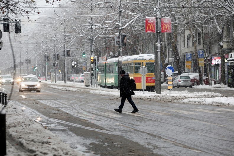 SMRZAVANJE NA MINUS 8! RHMZ objavio prognozu za vikend, a evo u kom delu Srbije će biti najhladnije
