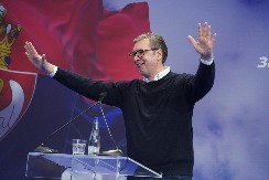 OVDE SAM ROĐEN, OVDE ĆU DA OSTANEM, OVDE ĆU DA POBEDIM! Vučić zagrmeo: Nećete imati nikakvu revoluciju! (VIDEO)