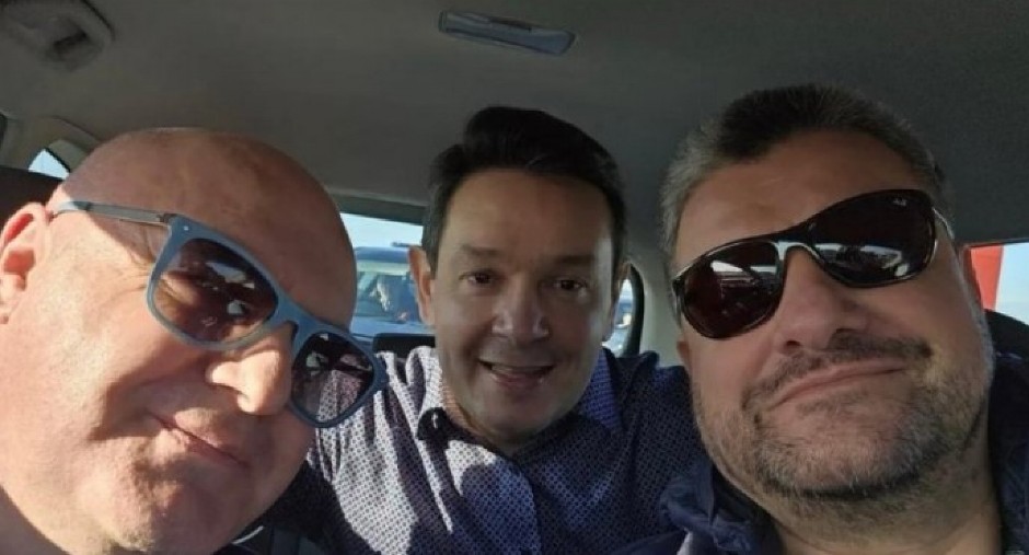 VEZA ĐILASA I ŠAROVIĆA: Isplivala slika koja govori sve (FOTO)