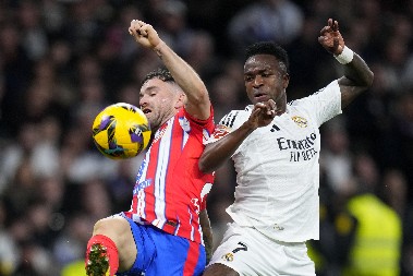 VREO DERBI MADRIDA Konačno to i Realu da se desi, sudija ponovo u prvom planu, Atletiko srećniji tim (VIDEO)