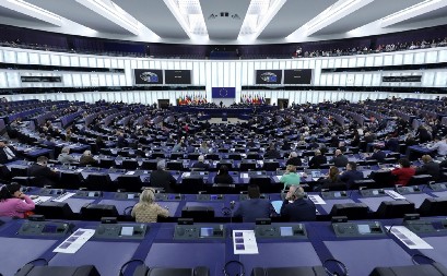 EVROPA NEĆE ĆUTATI Stiže odgovor na američke tarife