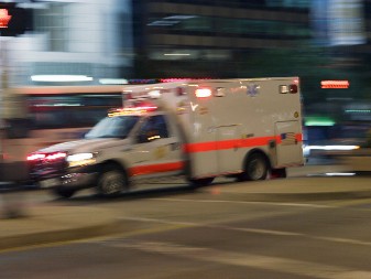 AUTOBUS PAO SA MOSTA! Najmanje 30 ljudi poginulo u nesreći