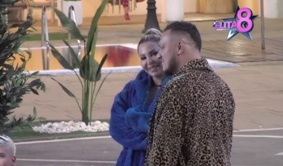 INTIMNA FOTKA ANELI I GASTOZA IZ SPOLJNOG SVETA! Evo šta su radili pre devet godine, Anđeli će pozliti kada vidi (FOTO)