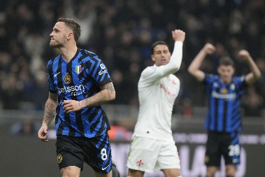 BIĆE DRAME U BORBI ZA SKUDETO Inter zaboravio na poraz, revanširao se Fjorentini i prišao Napoliju