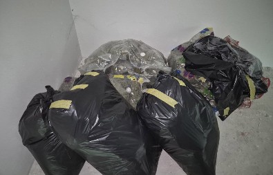 VELIKA ZAPLENA NARKOTIKA U VOJVODINI Policija uhapsila tri osobe i pronašla preko 100 kolograma razne droge