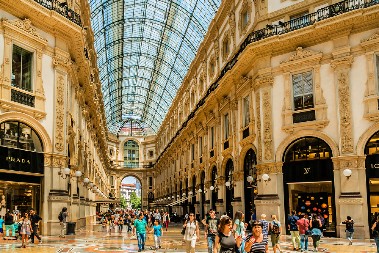 IZNENAĐENJE ZA KUPCE Gigant u oblasti e-trgovine otvara prodavnicu u Milanu