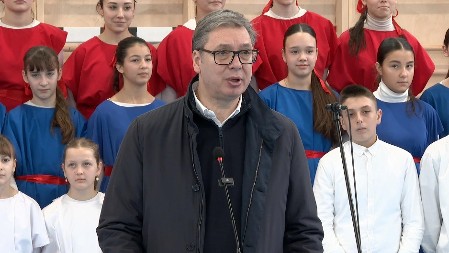 "POSLE KIŠE UVEK DOLAZI SUNCE" Vučić na otvaranju škole u Velikoj Drenovi: Vi ste ti koji svemu dajete smisao (VIDEO)