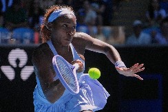 POMRAČENJE UMA Treće teniserka sveta izgubila, pa ponašanjem zgrozila ceo svet (VIDEO)