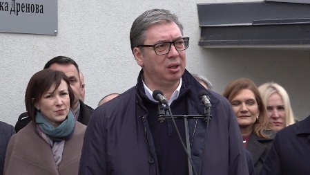 NE BIH VOLEO DA IDU U ZATVOR, NEKO SA TOM DECOM MORA DA RAZGOVARA Vučić o uništavanju spomenika Gavrilu Principu
