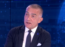 VUJIĆ OSUDIO PONAŠANJE ČLANOVA VST: Odbili da postupe po odluci Ustavnog suda