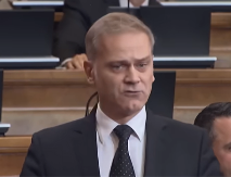 BLOKADERI IZ BIVŠE VLASTI: Zovu kamiondžije da krenu na srpsku Vladu