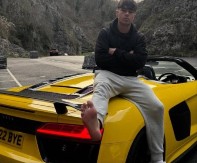 MILIONER SA 23 GODINE! Napustio mornaricu i postao bogat prodajom NOŠENIH ČARAPA – kad čujete koliko zaradi u toku dana, pašćete sa stolice! 