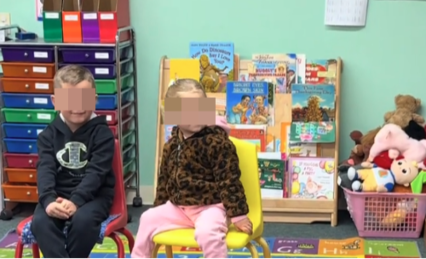 RASPLAKAO MAJKU Dečak (4) rešio da povede sestru (2) u vrtić, a kada vidite zašto i vi ćete se raznežiti