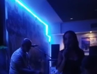 RAZVELA SE, PA SMUVALA NJEGA Pričalo se da je oženjen, a pevačica se sada oglasila 