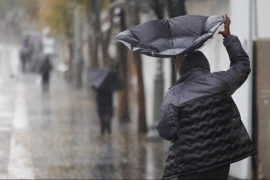 PRVO ĆE PASTI KIŠA, A POSLE ĆE DA MRZNE Stiže i nova tura snega i košave, evo kad