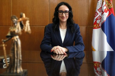 FENOMENALNA VEST, SAOPŠTILA JE MINISTARKA Do sada iz Alimentacionog fonda isplaćeno više od 16 miliona dinara za preko 600 dece